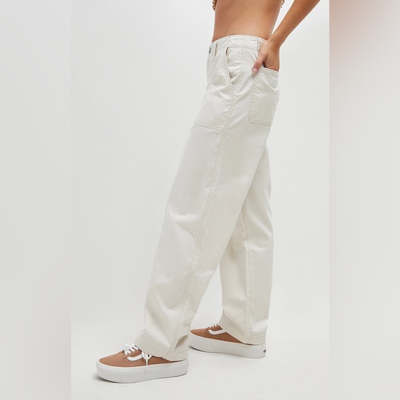 NWT Levi’s cream Utility Pant - Picture 5 of 13